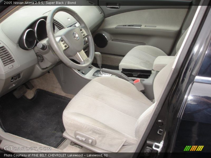 Super Black / Blond 2005 Nissan Altima 2.5 S