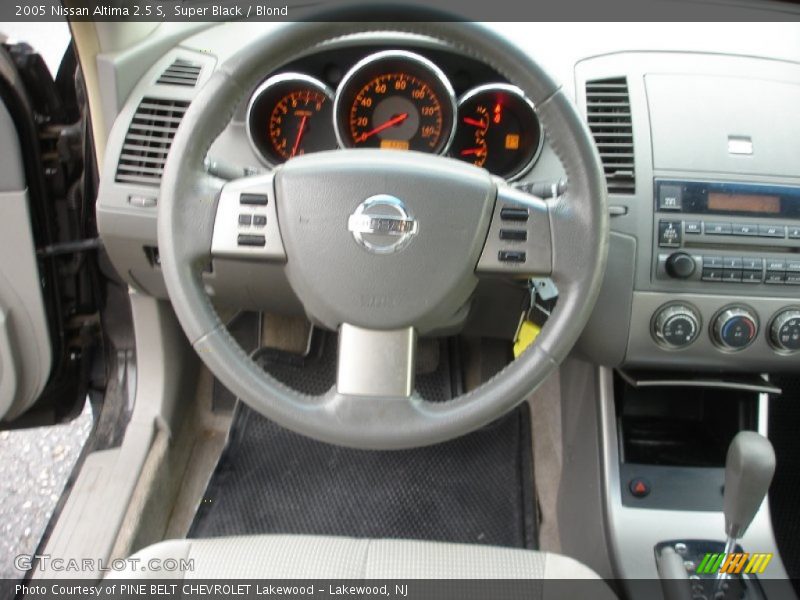 Super Black / Blond 2005 Nissan Altima 2.5 S