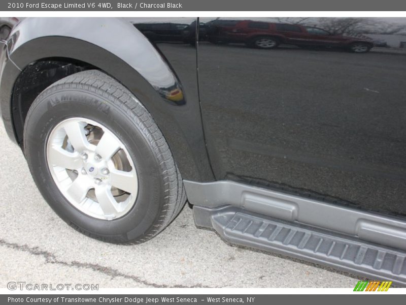 Black / Charcoal Black 2010 Ford Escape Limited V6 4WD