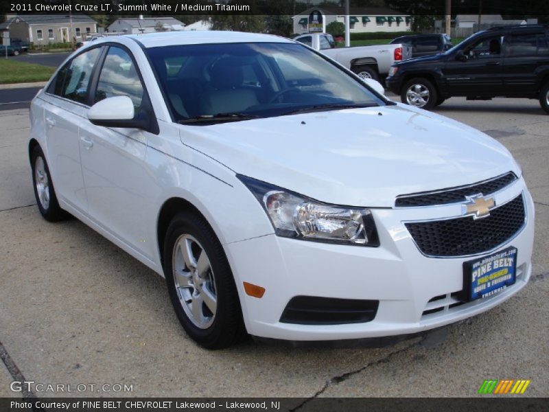 Summit White / Medium Titanium 2011 Chevrolet Cruze LT