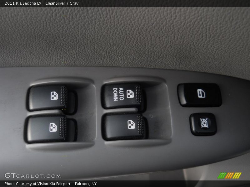 Clear Silver / Gray 2011 Kia Sedona LX