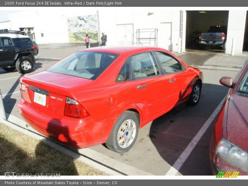 Infra-Red / Dark Flint/Light Flint 2005 Ford Focus ZX4 SE Sedan