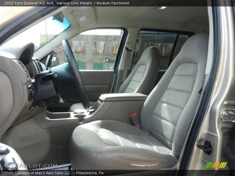 Harvest Gold Metallic / Medium Parchment 2002 Ford Explorer XLS 4x4