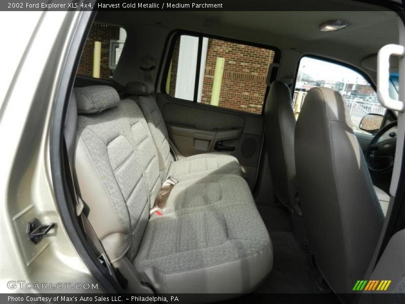Harvest Gold Metallic / Medium Parchment 2002 Ford Explorer XLS 4x4