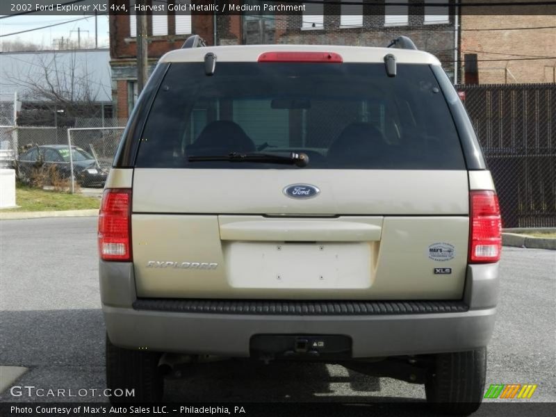 Harvest Gold Metallic / Medium Parchment 2002 Ford Explorer XLS 4x4