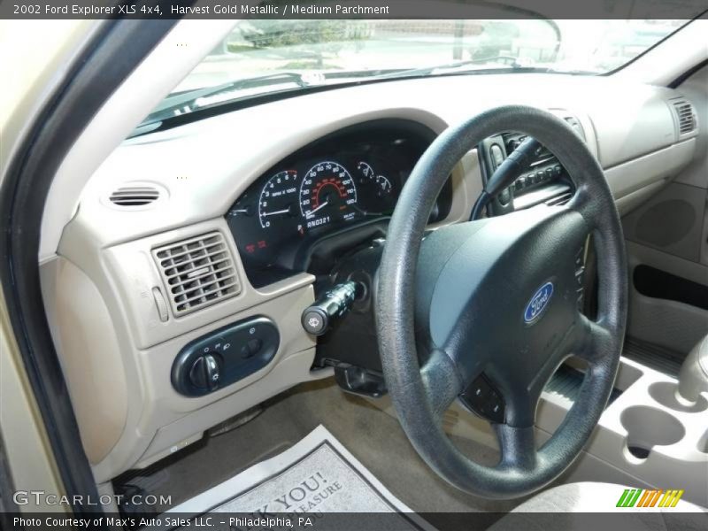 Harvest Gold Metallic / Medium Parchment 2002 Ford Explorer XLS 4x4