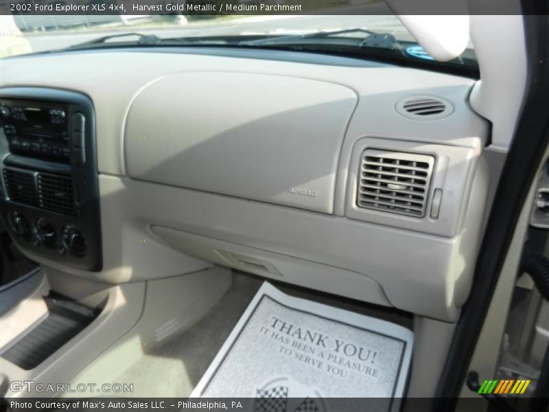 Harvest Gold Metallic / Medium Parchment 2002 Ford Explorer XLS 4x4
