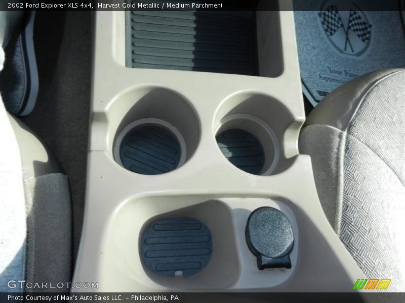 Harvest Gold Metallic / Medium Parchment 2002 Ford Explorer XLS 4x4