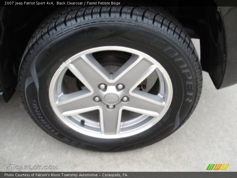 Black Clearcoat / Pastel Pebble Beige 2007 Jeep Patriot Sport 4x4