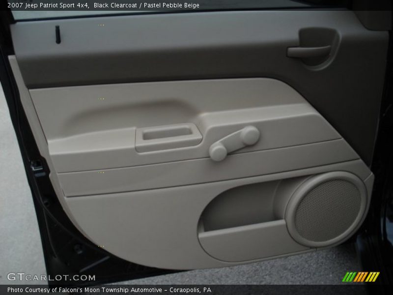 Black Clearcoat / Pastel Pebble Beige 2007 Jeep Patriot Sport 4x4