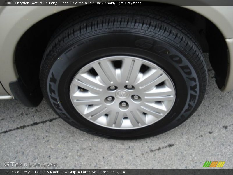 Linen Gold Metallic / Dark Khaki/Light Graystone 2006 Chrysler Town & Country
