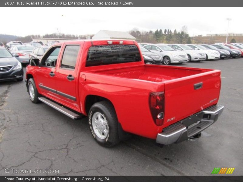  2007 i-Series Truck i-370 LS Extended Cab Radiant Red
