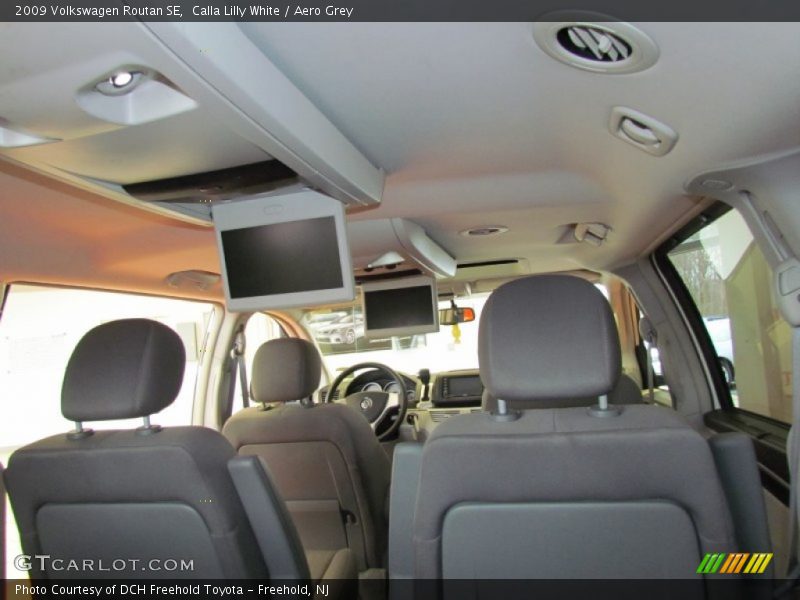 Calla Lilly White / Aero Grey 2009 Volkswagen Routan SE