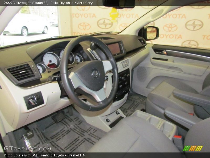 Calla Lilly White / Aero Grey 2009 Volkswagen Routan SE