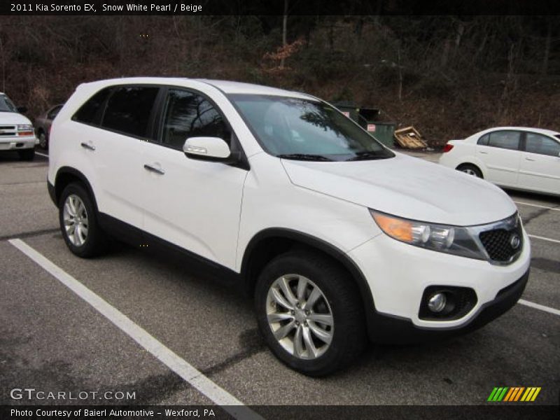 Snow White Pearl / Beige 2011 Kia Sorento EX