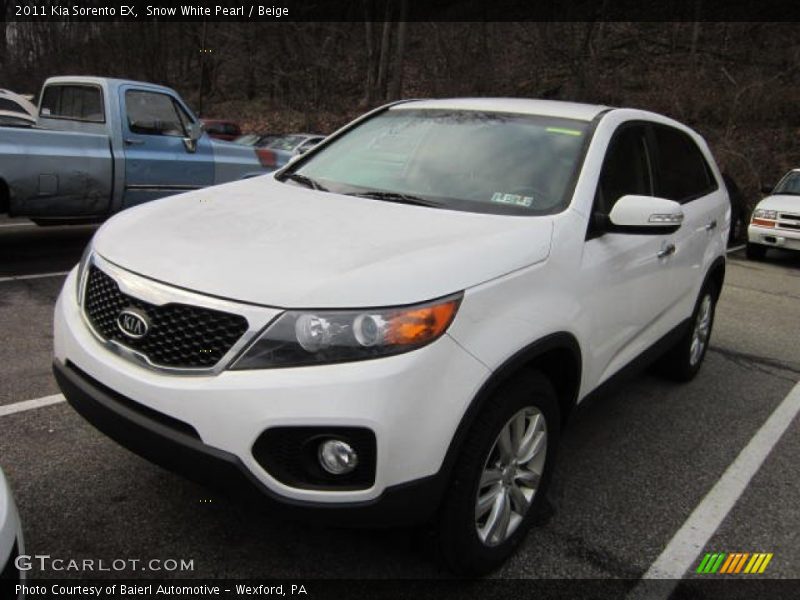 Snow White Pearl / Beige 2011 Kia Sorento EX