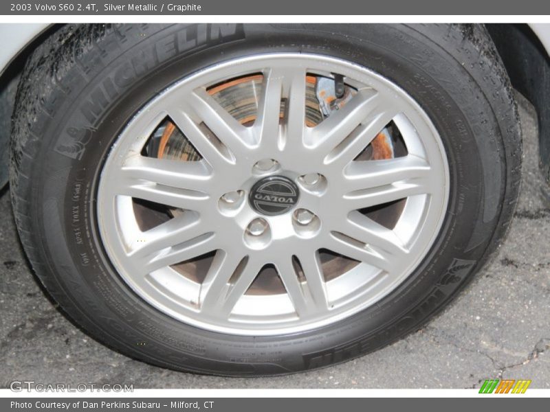Silver Metallic / Graphite 2003 Volvo S60 2.4T