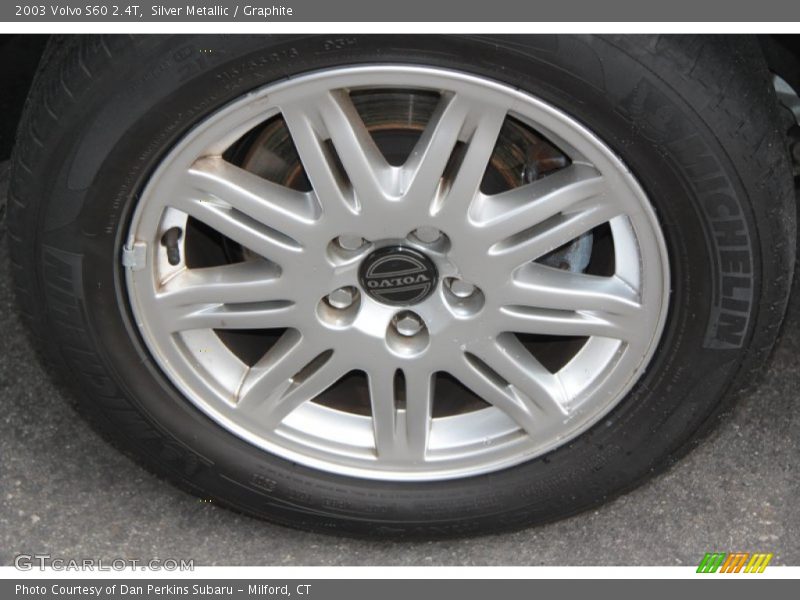Silver Metallic / Graphite 2003 Volvo S60 2.4T