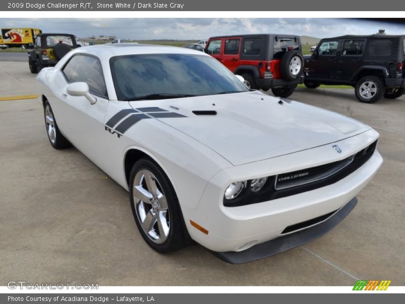 Stone White / Dark Slate Gray 2009 Dodge Challenger R/T