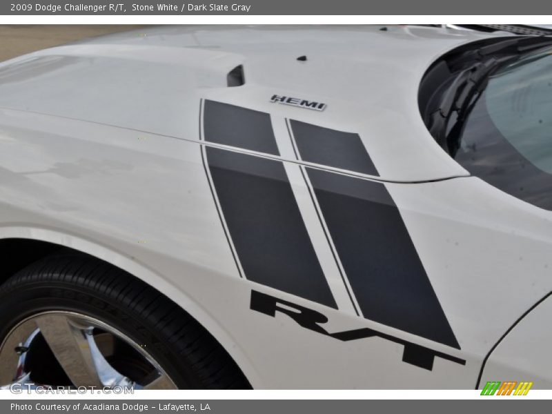 Stone White / Dark Slate Gray 2009 Dodge Challenger R/T