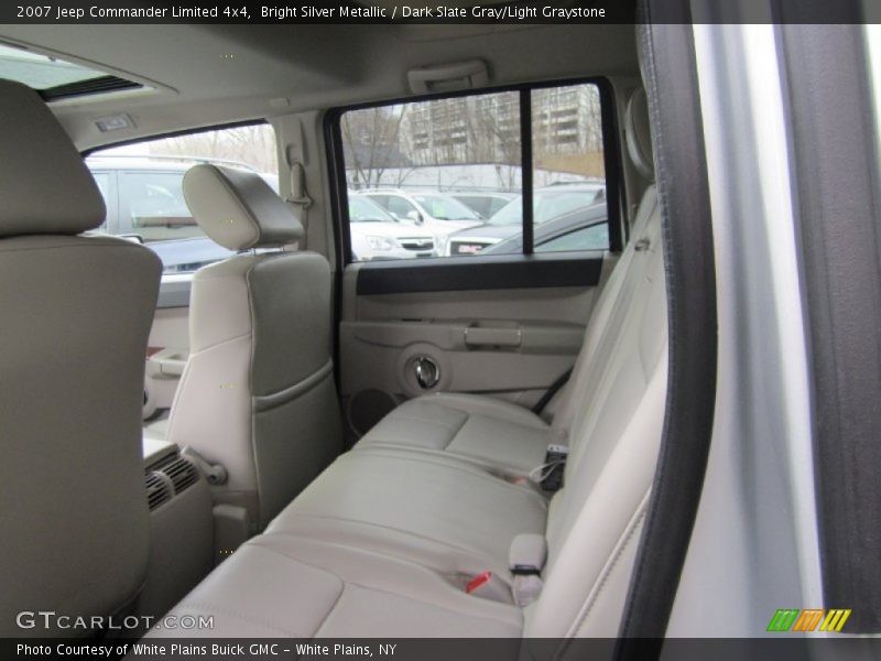 Bright Silver Metallic / Dark Slate Gray/Light Graystone 2007 Jeep Commander Limited 4x4