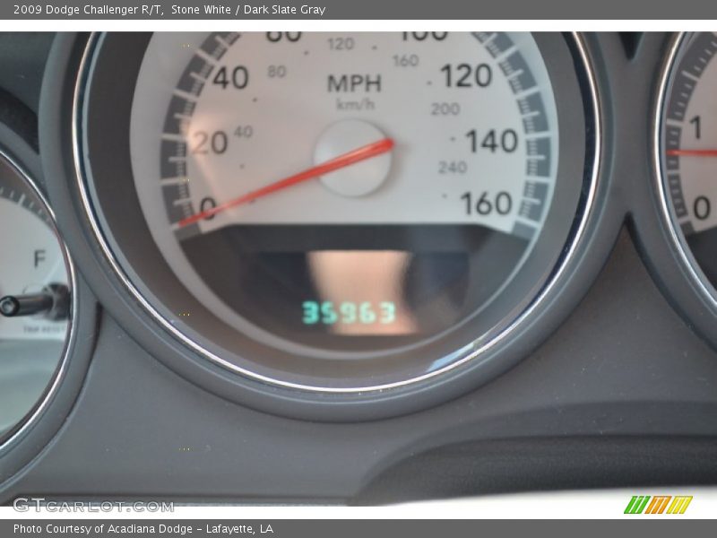 Stone White / Dark Slate Gray 2009 Dodge Challenger R/T