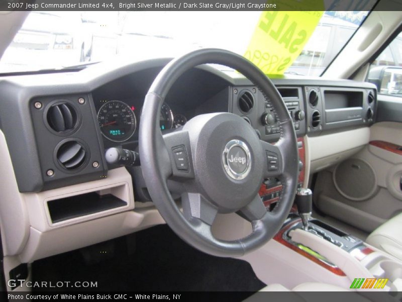 Bright Silver Metallic / Dark Slate Gray/Light Graystone 2007 Jeep Commander Limited 4x4