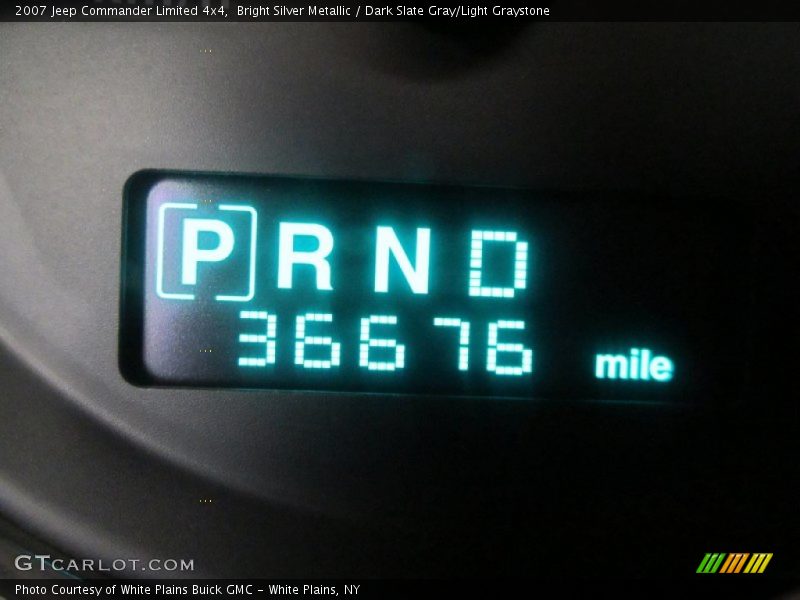 Bright Silver Metallic / Dark Slate Gray/Light Graystone 2007 Jeep Commander Limited 4x4