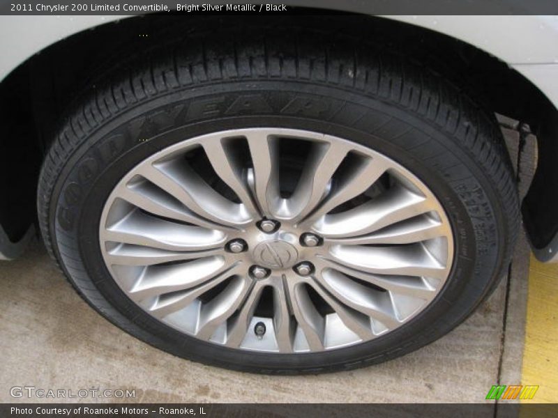 Bright Silver Metallic / Black 2011 Chrysler 200 Limited Convertible