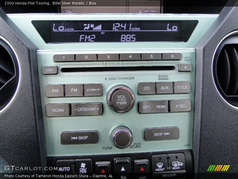 Controls of 2009 Pilot Touring