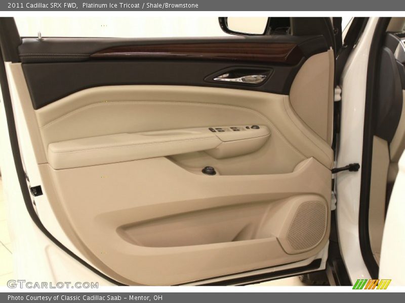 Platinum Ice Tricoat / Shale/Brownstone 2011 Cadillac SRX FWD
