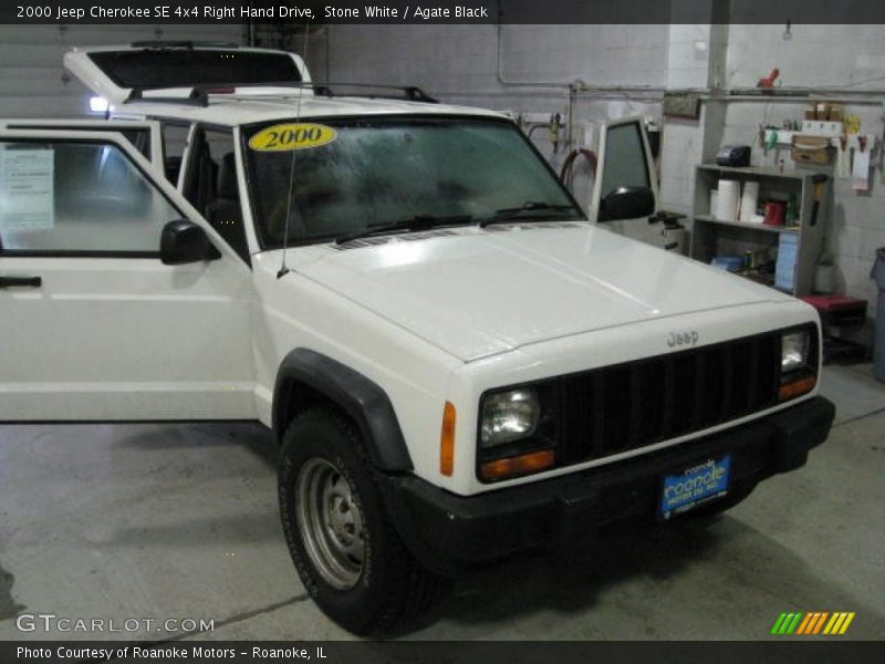 Stone White / Agate Black 2000 Jeep Cherokee SE 4x4 Right Hand Drive