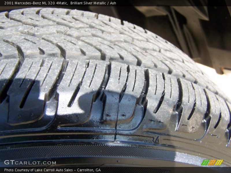 Brilliant Silver Metallic / Ash 2001 Mercedes-Benz ML 320 4Matic