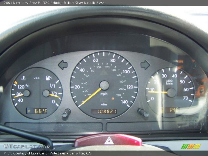Brilliant Silver Metallic / Ash 2001 Mercedes-Benz ML 320 4Matic