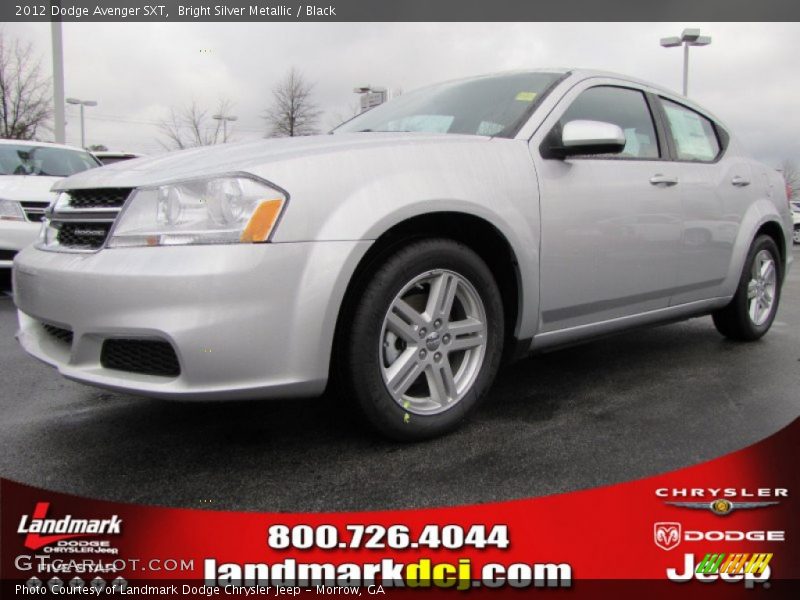 Bright Silver Metallic / Black 2012 Dodge Avenger SXT