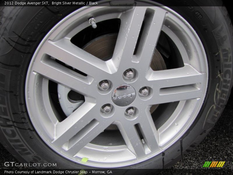 Bright Silver Metallic / Black 2012 Dodge Avenger SXT