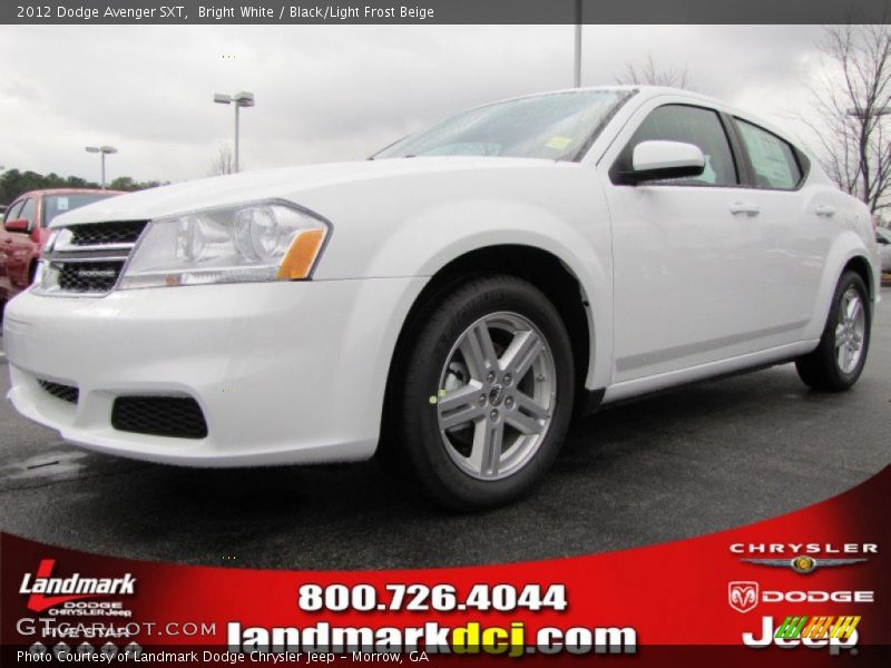 Bright White / Black/Light Frost Beige 2012 Dodge Avenger SXT