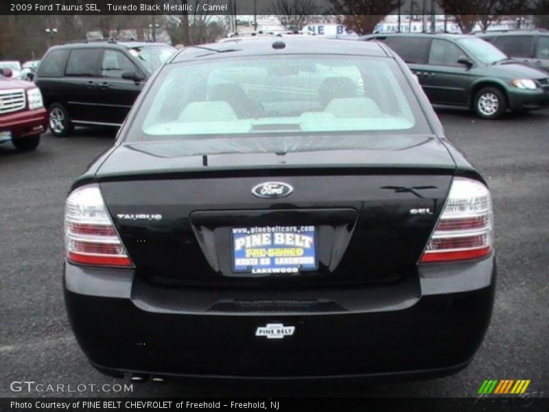 Tuxedo Black Metallic / Camel 2009 Ford Taurus SEL