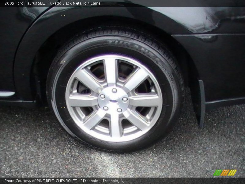  2009 Taurus SEL Wheel