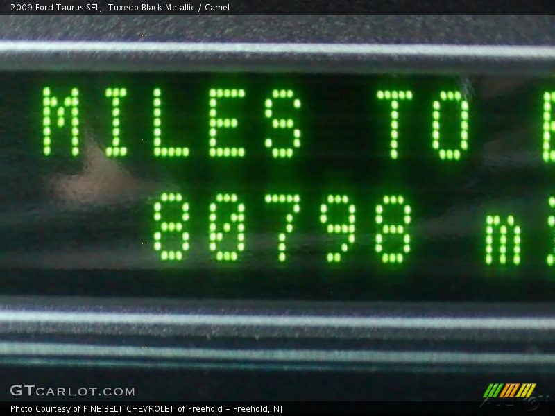 Tuxedo Black Metallic / Camel 2009 Ford Taurus SEL