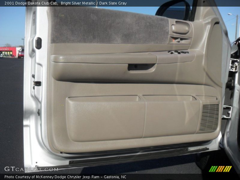 Bright Silver Metallic / Dark Slate Gray 2001 Dodge Dakota Club Cab