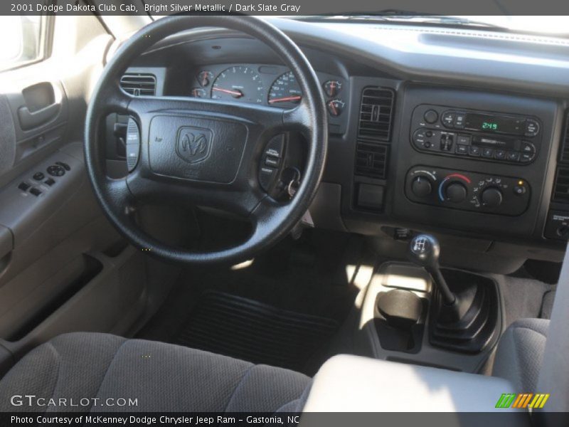 Bright Silver Metallic / Dark Slate Gray 2001 Dodge Dakota Club Cab