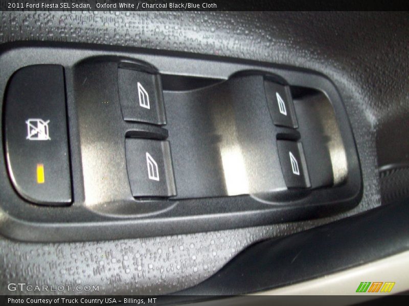 Oxford White / Charcoal Black/Blue Cloth 2011 Ford Fiesta SEL Sedan