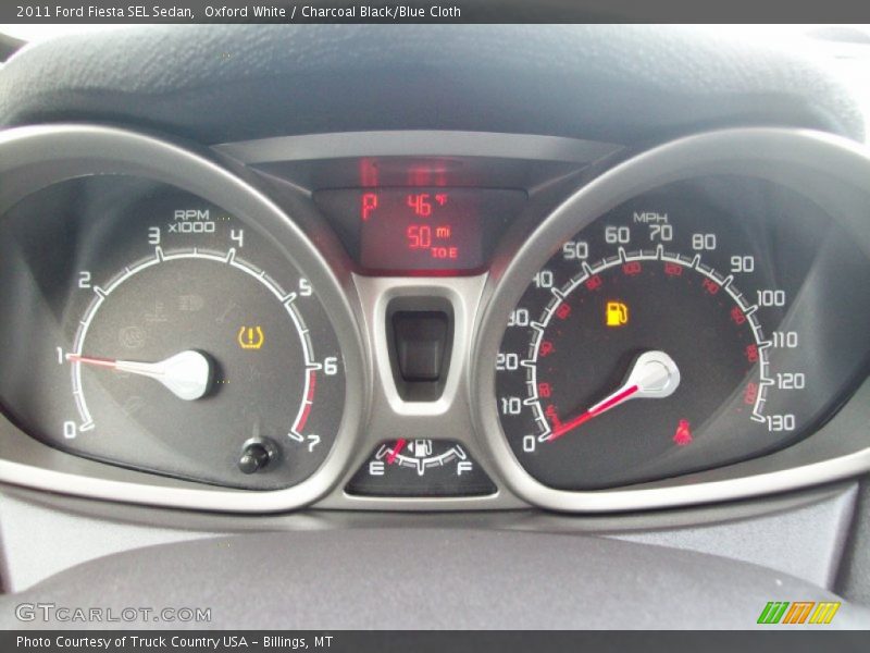 Oxford White / Charcoal Black/Blue Cloth 2011 Ford Fiesta SEL Sedan