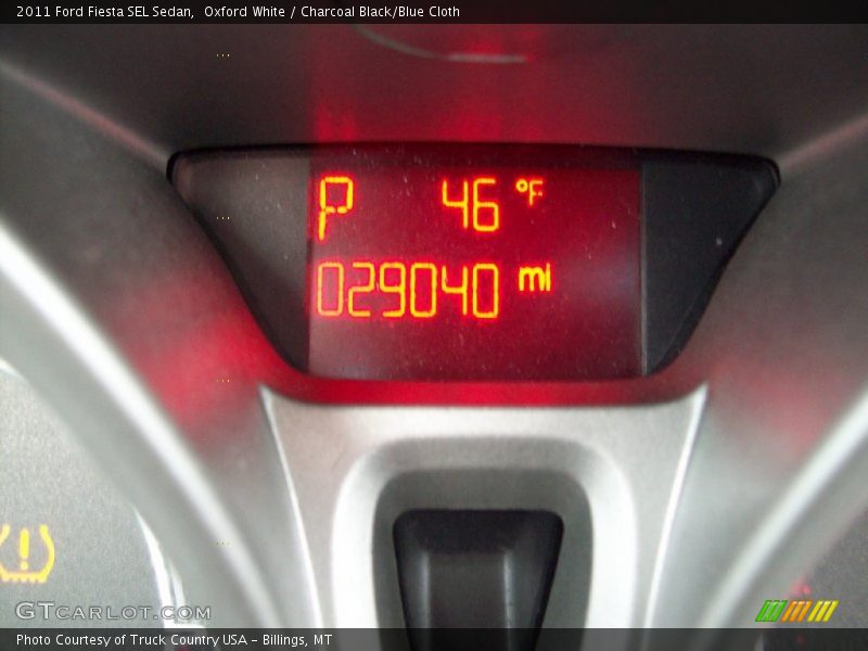 Oxford White / Charcoal Black/Blue Cloth 2011 Ford Fiesta SEL Sedan