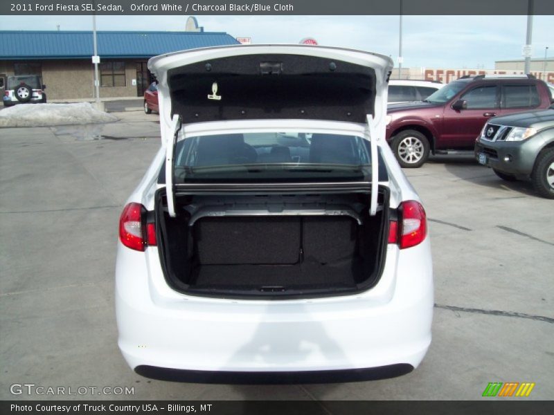 Oxford White / Charcoal Black/Blue Cloth 2011 Ford Fiesta SEL Sedan