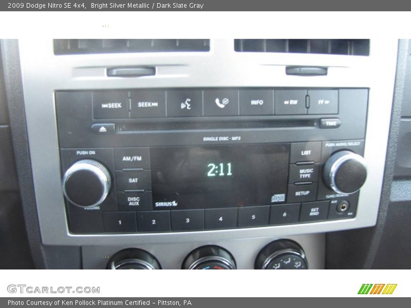Bright Silver Metallic / Dark Slate Gray 2009 Dodge Nitro SE 4x4