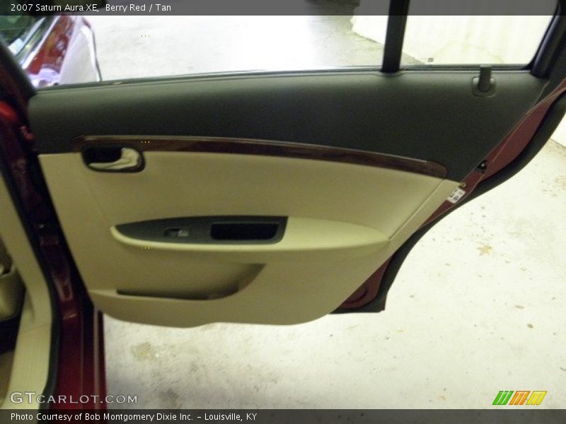 Berry Red / Tan 2007 Saturn Aura XE