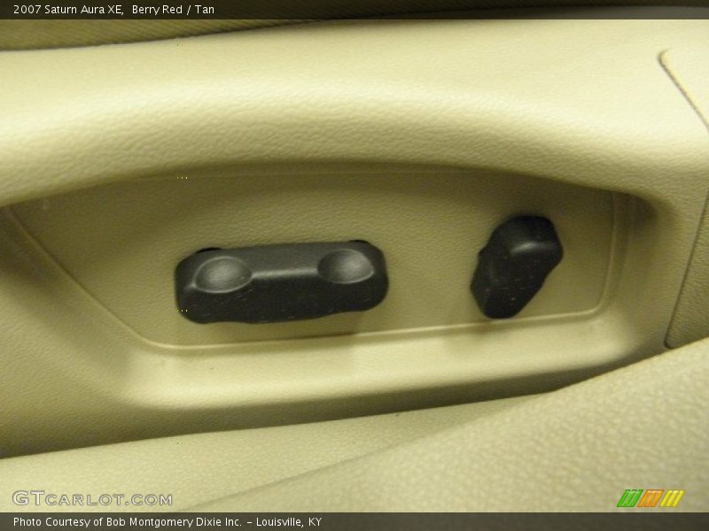 Berry Red / Tan 2007 Saturn Aura XE