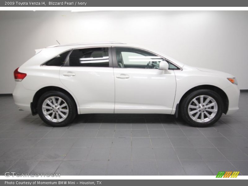 Blizzard Pearl / Ivory 2009 Toyota Venza I4